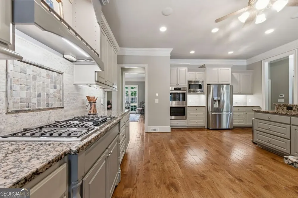 348 Aviemore LN Suwanee, GA 30024