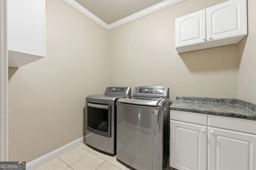 348 Aviemore LN Suwanee, GA 30024