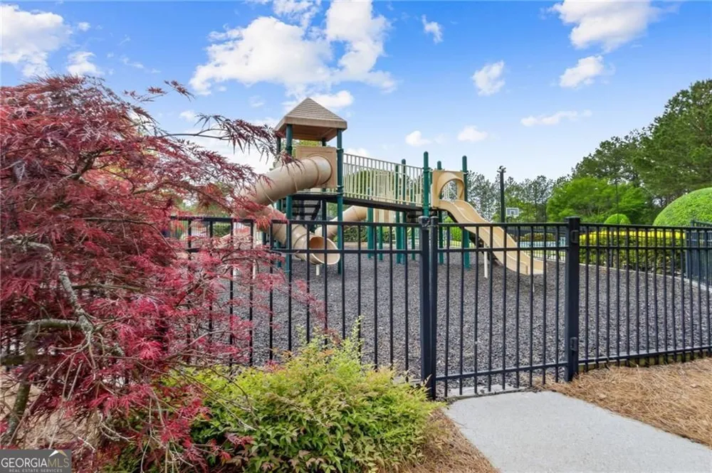 348 Aviemore LN Suwanee, GA 30024