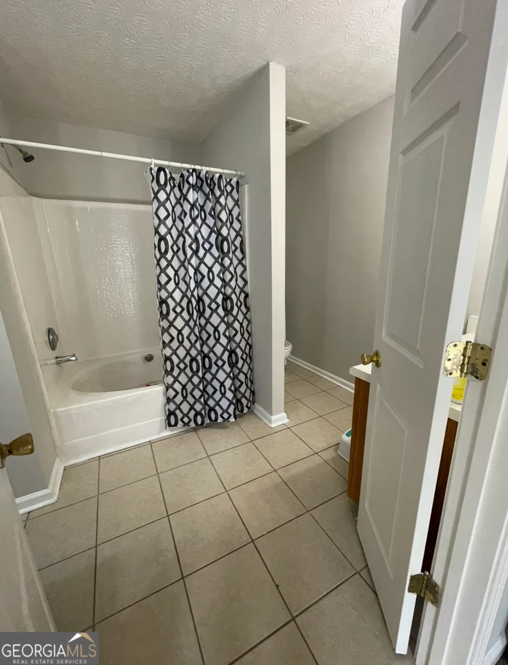 828 Tradd CT Stone Mountain, GA 30087