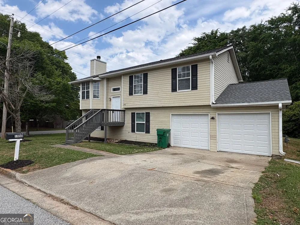 1990 Lown Farm LN Lithonia, GA 30058