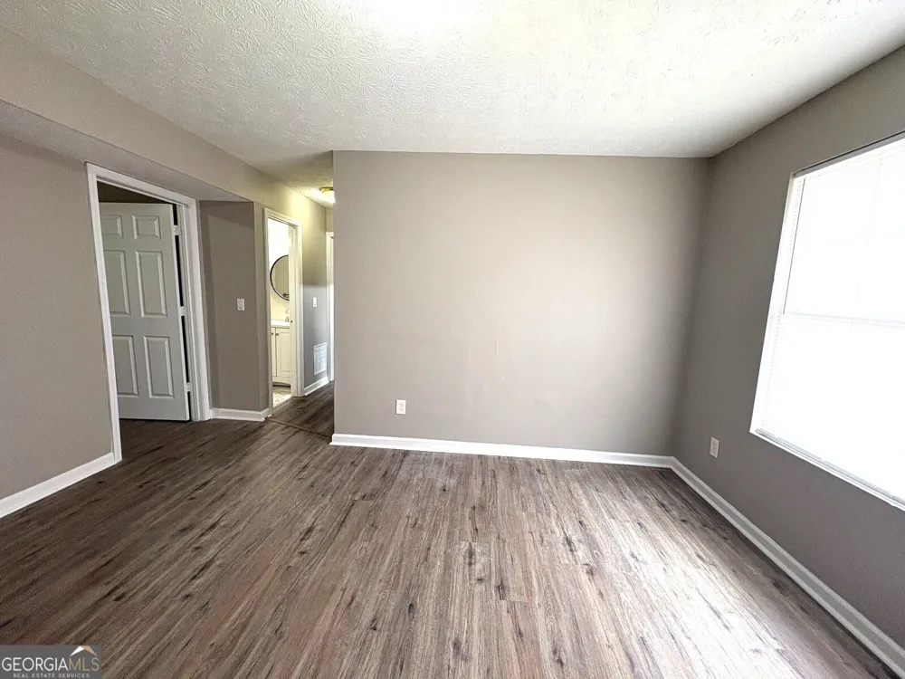 1990 Lown Farm LN Lithonia, GA 30058