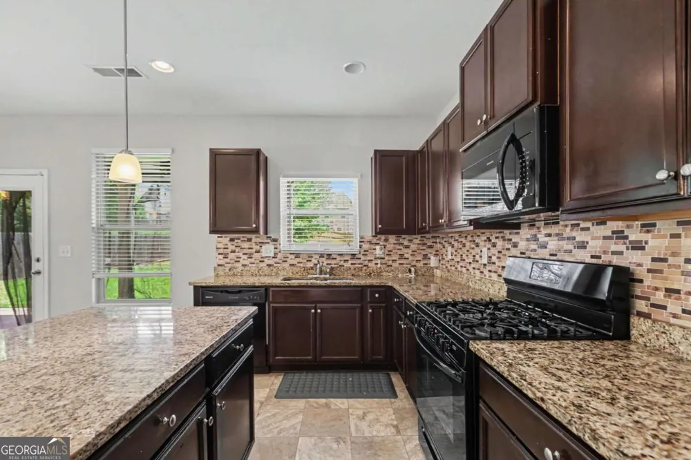 4745 Brookwood PL Union City, GA 30349