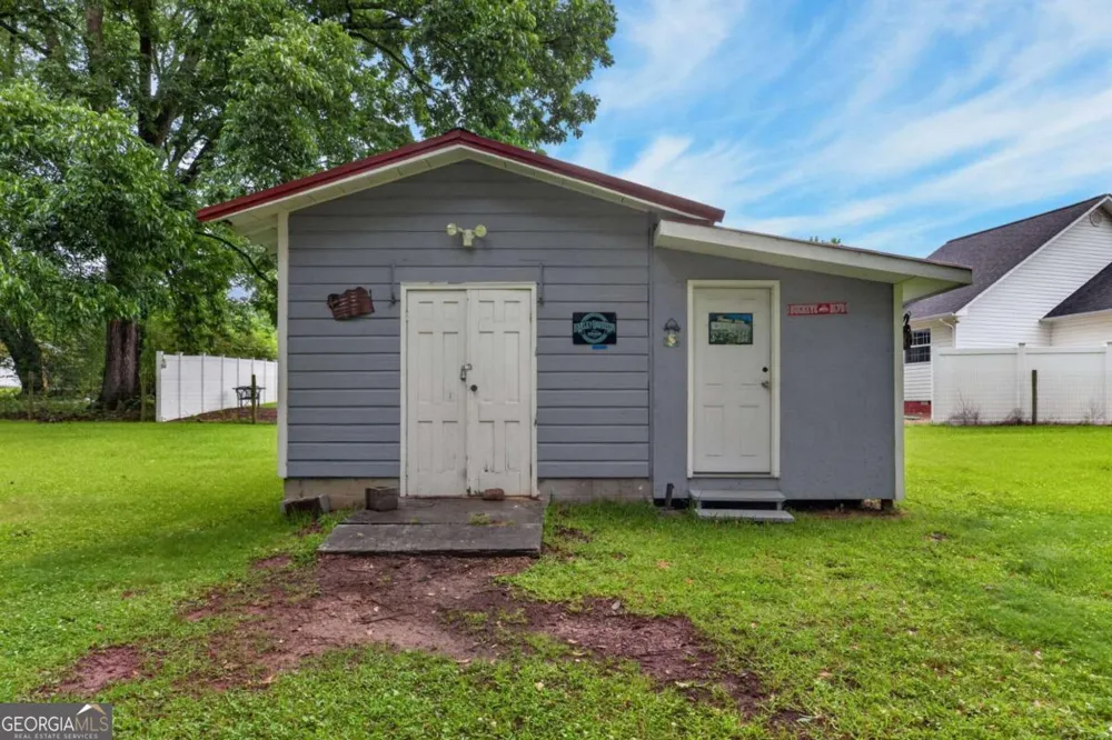 16 Garrett AVE Bremen, GA 30110