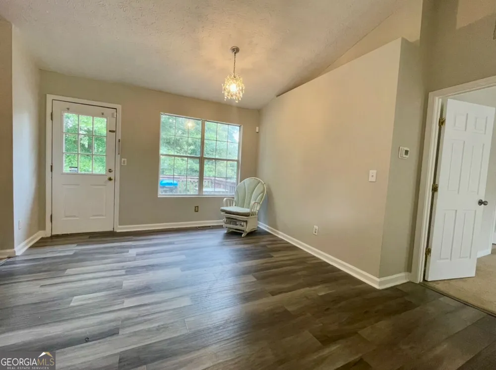 828 tradd CT Stone Mountain, GA 30087