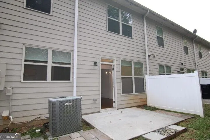 5850 Vinyard LN Cumming, GA 30041