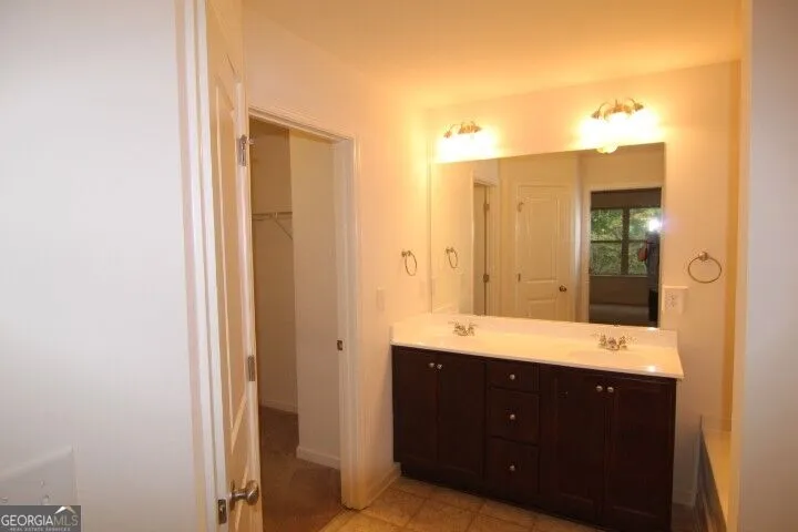 5850 Vinyard LN Cumming, GA 30041
