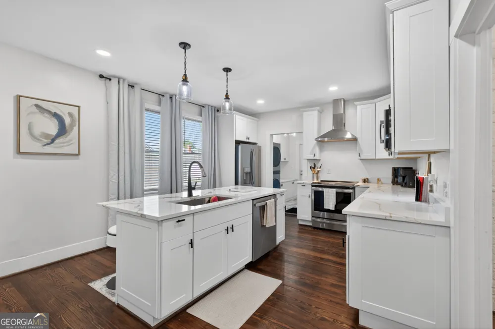37 Poplar ST Covington, GA 30014