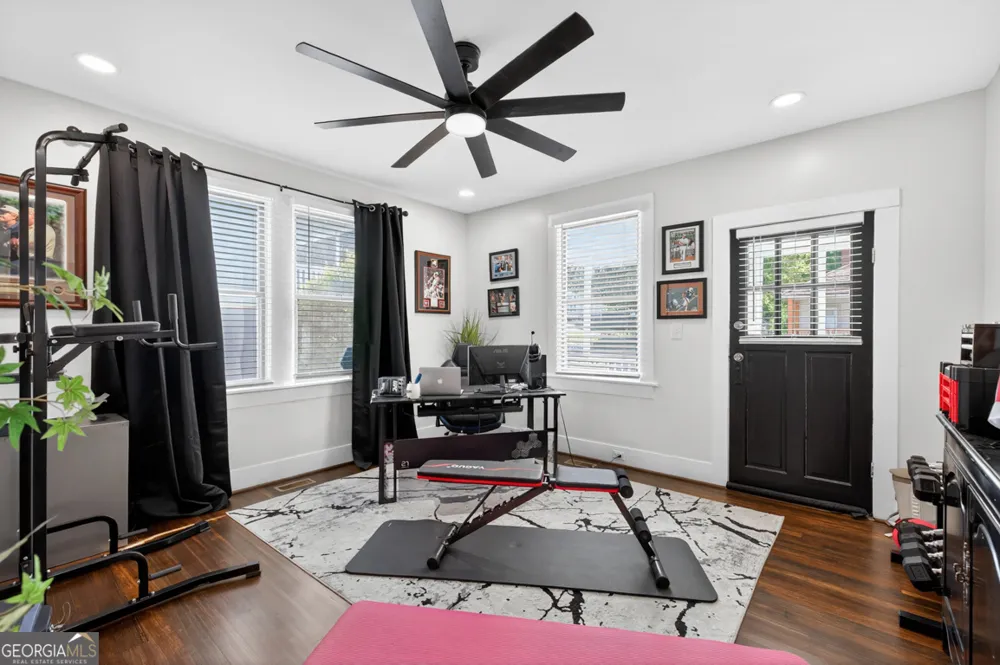 37 Poplar ST Covington, GA 30014