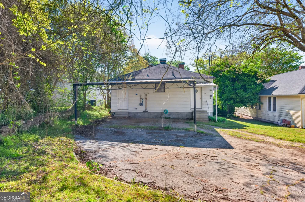 37 Poplar ST Covington, GA 30014