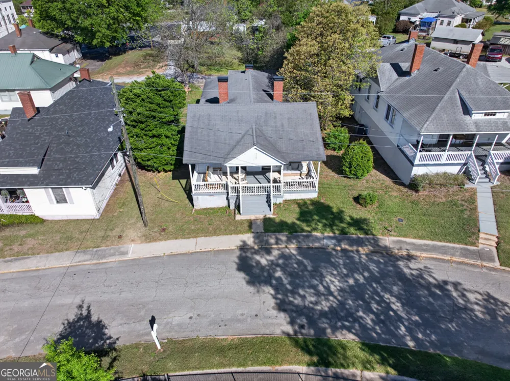 37 Poplar ST Covington, GA 30014