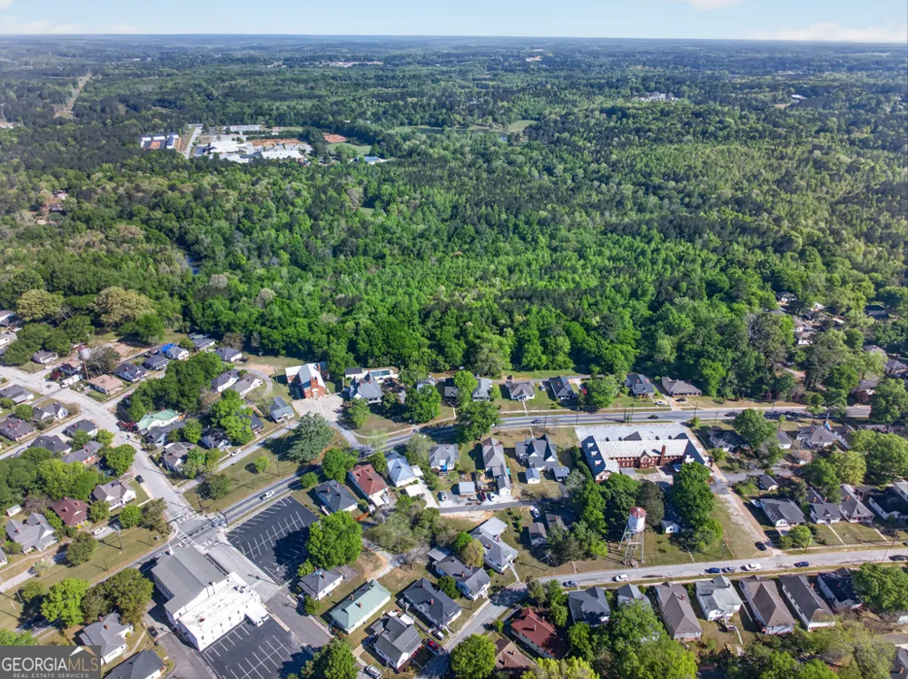 37 Poplar ST Covington, GA 30014