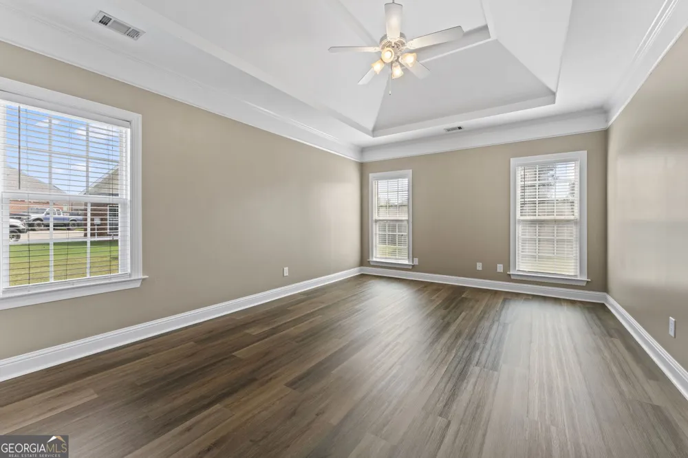 102 Rosemary CT Warner Robins, GA 31088