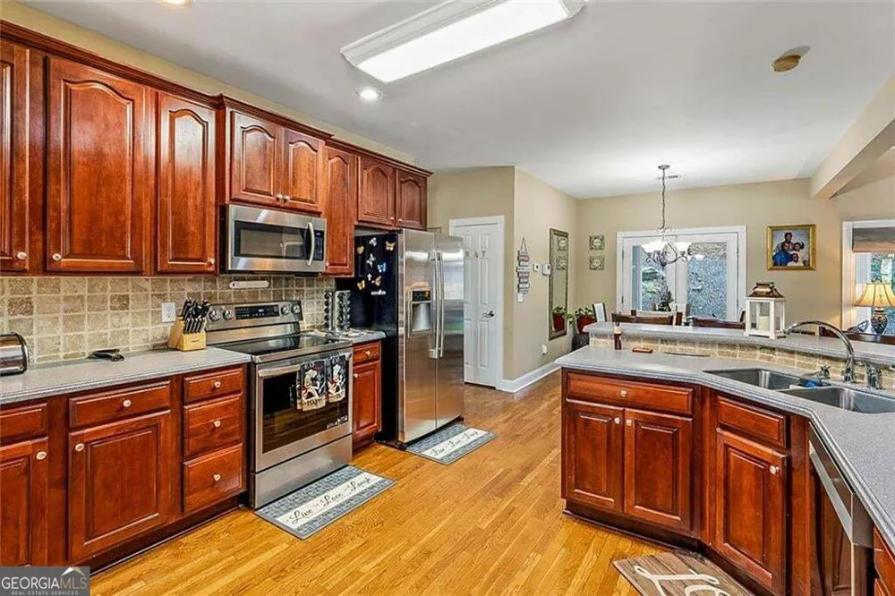 5530 Legacy TRL Douglasville, GA 30135