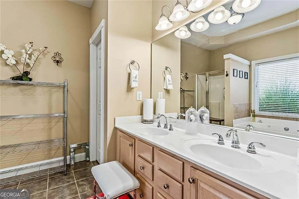 5530 Legacy TRL Douglasville, GA 30135