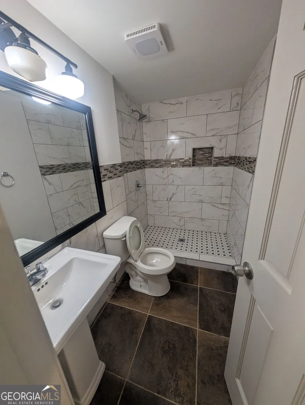 656 River Bend DR Jonesboro, GA 30238