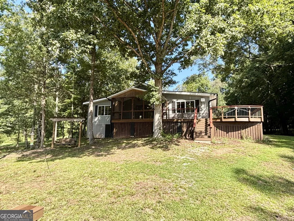 557 Benttree CIR Toccoa, GA 30577