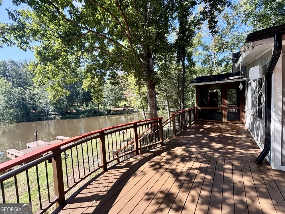 557 Benttree CIR Toccoa, GA 30577