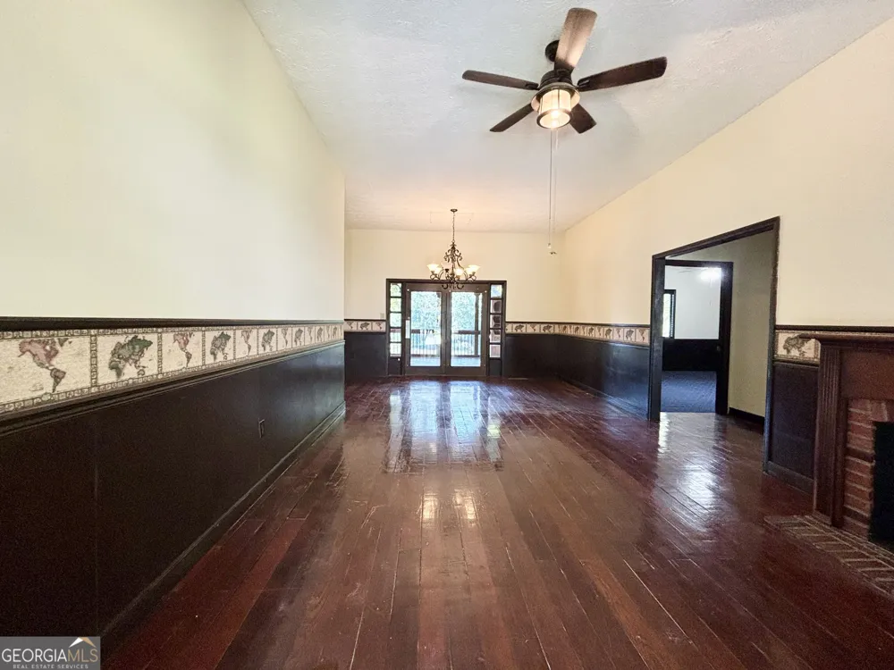 557 Benttree CIR Toccoa, GA 30577