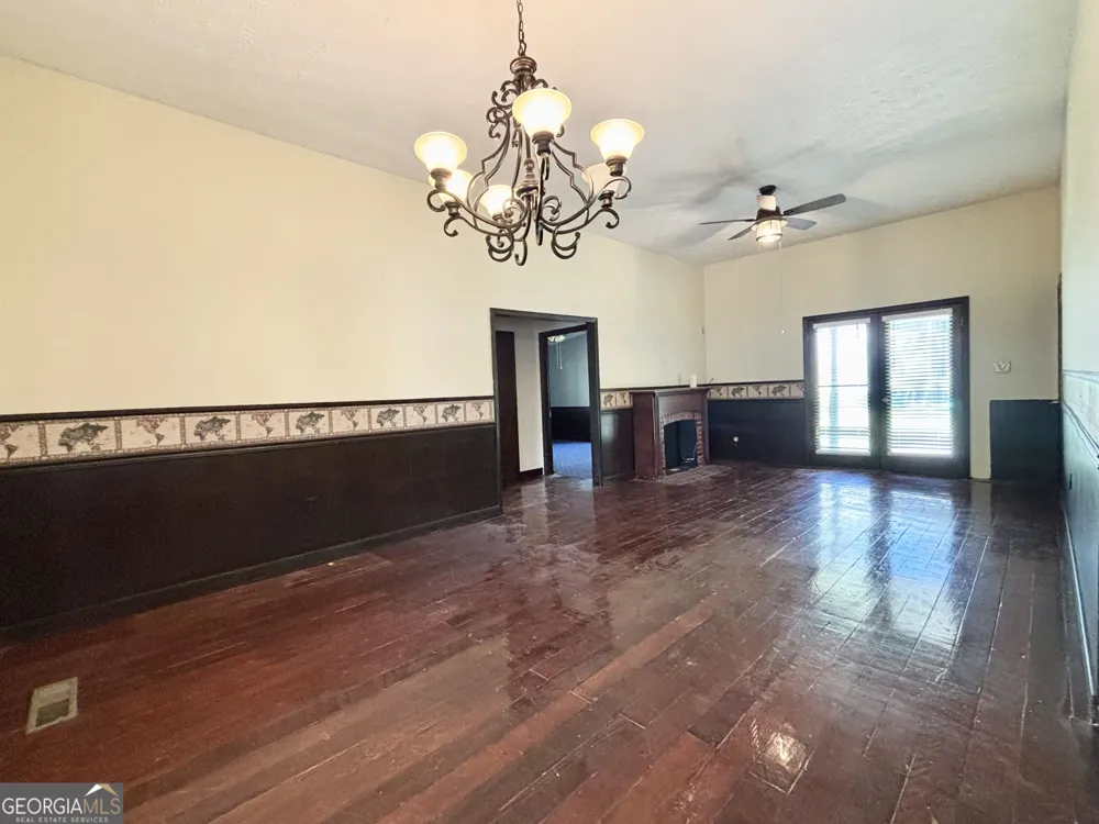 557 Benttree CIR Toccoa, GA 30577
