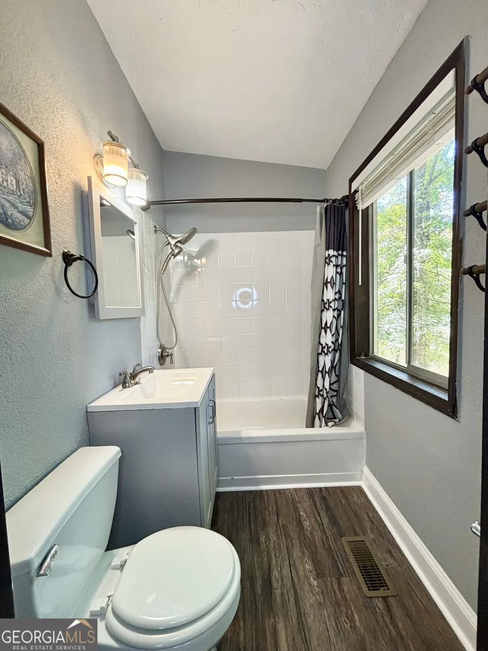 557 Benttree CIR Toccoa, GA 30577
