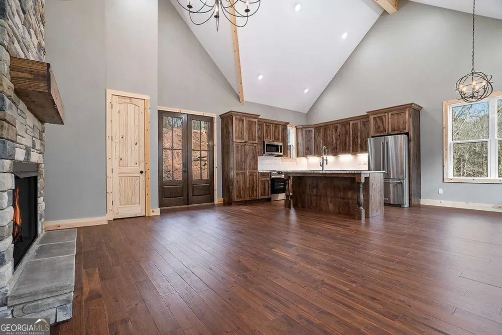 677 Catawba CIR Ellijay, GA 30540
