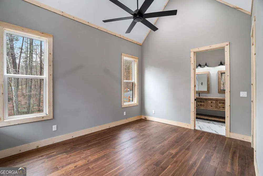 677 Catawba CIR Ellijay, GA 30540