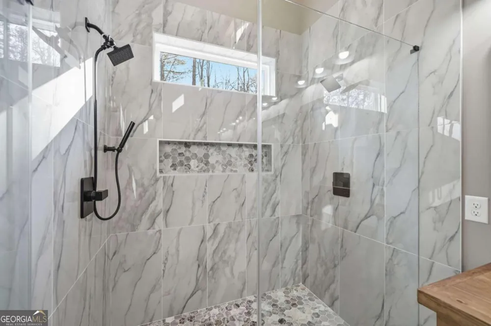 677 Catawba CIR Ellijay, GA 30540