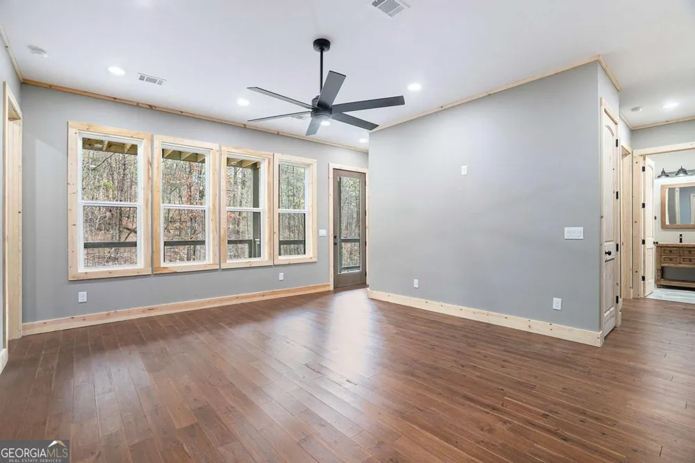 677 Catawba CIR Ellijay, GA 30540
