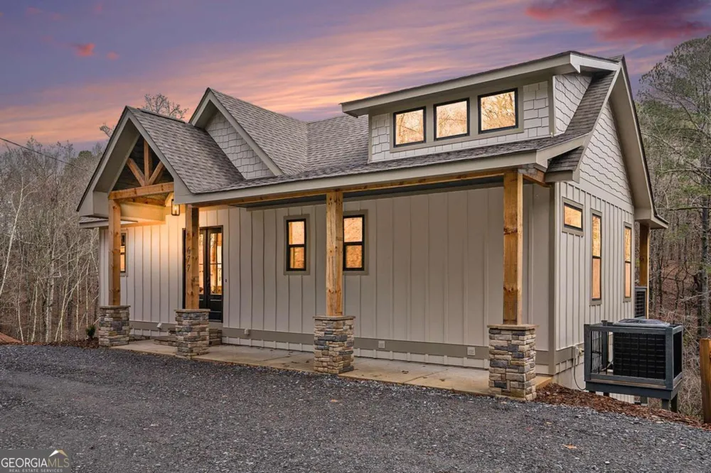 677 Catawba CIR Ellijay, GA 30540