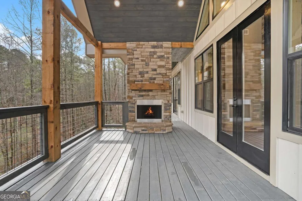 677 Catawba CIR Ellijay, GA 30540
