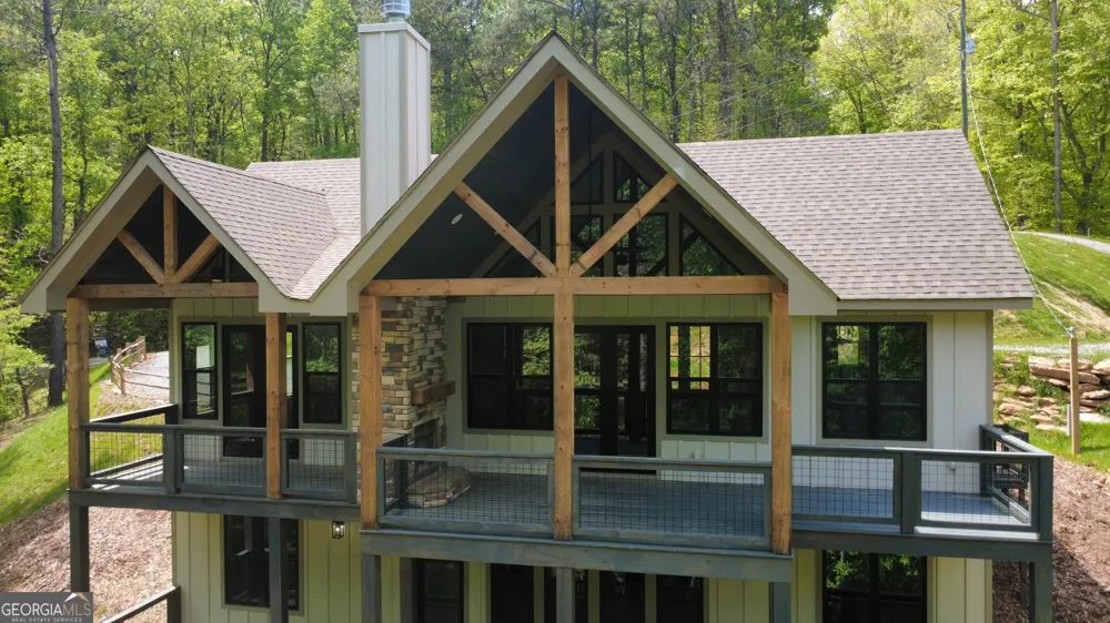 677 Catawba CIR Ellijay, GA 30540