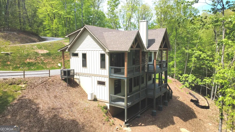 677 Catawba CIR Ellijay, GA 30540