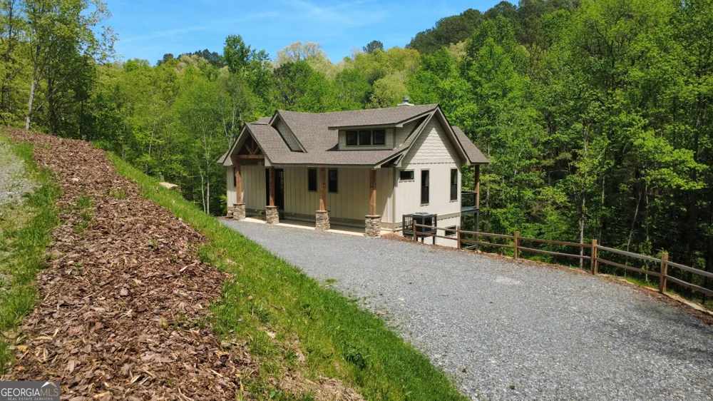 677 Catawba CIR Ellijay, GA 30540