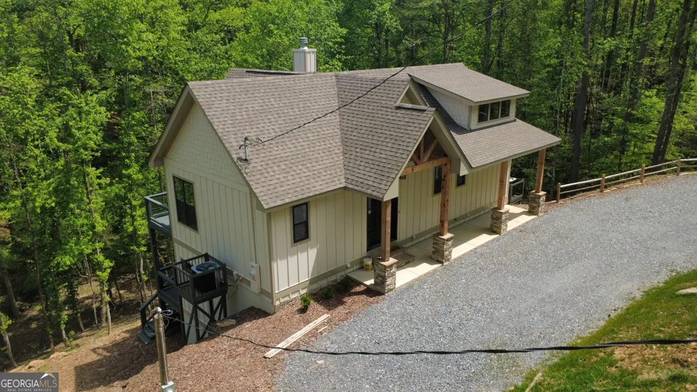 677 Catawba CIR Ellijay, GA 30540