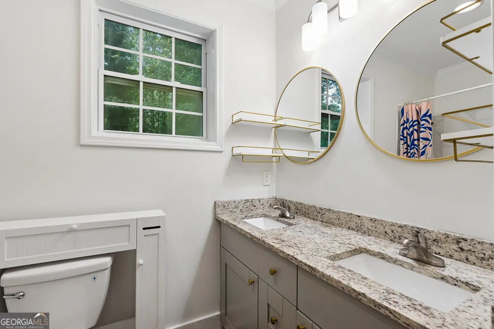 2533 Romain WAY East Point, GA 30344