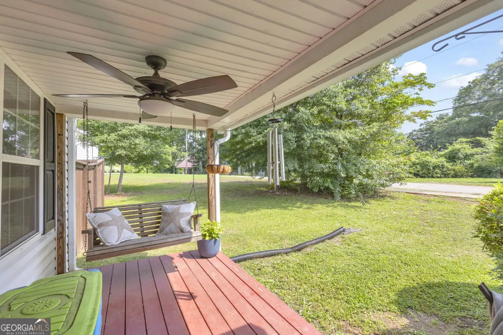 43 Hood ST Commerce, GA 30529