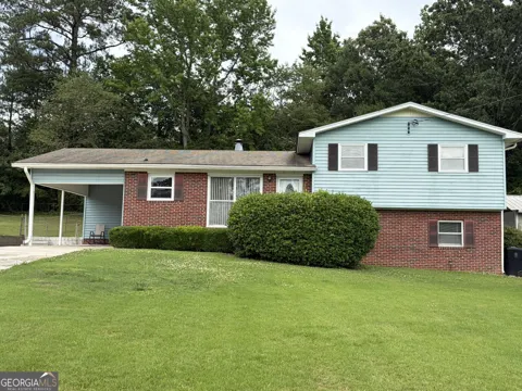 52 Lyons DR NW