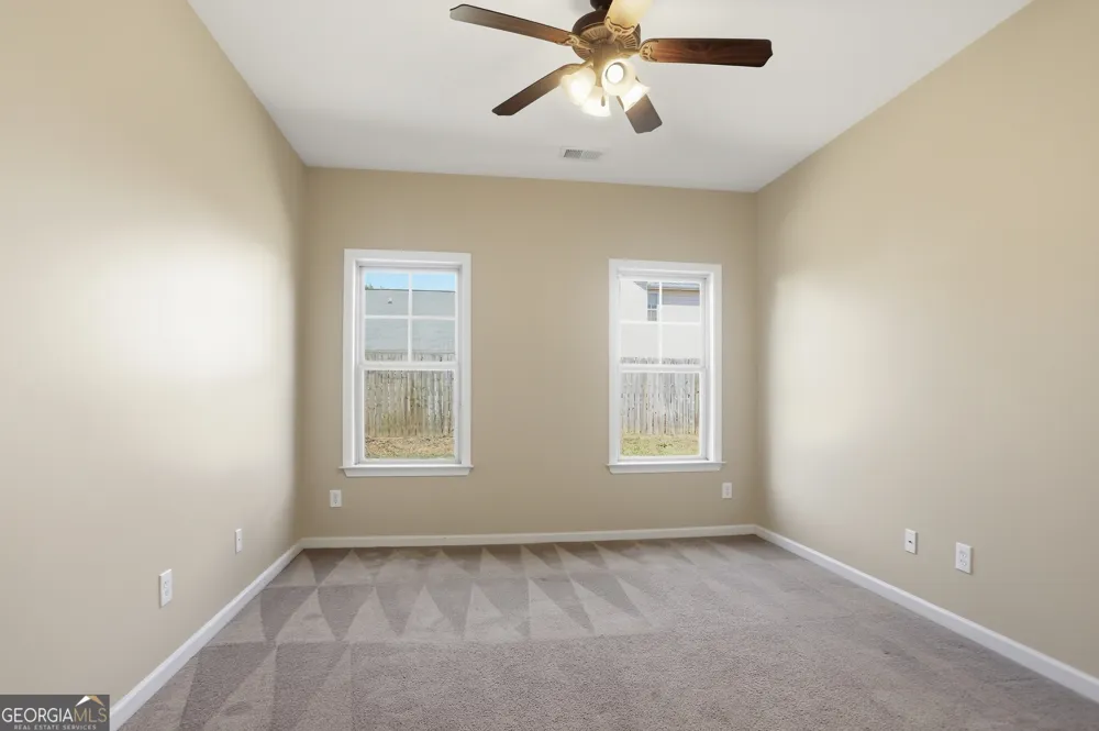 16 Thomas CT NW Cartersville, GA 30121