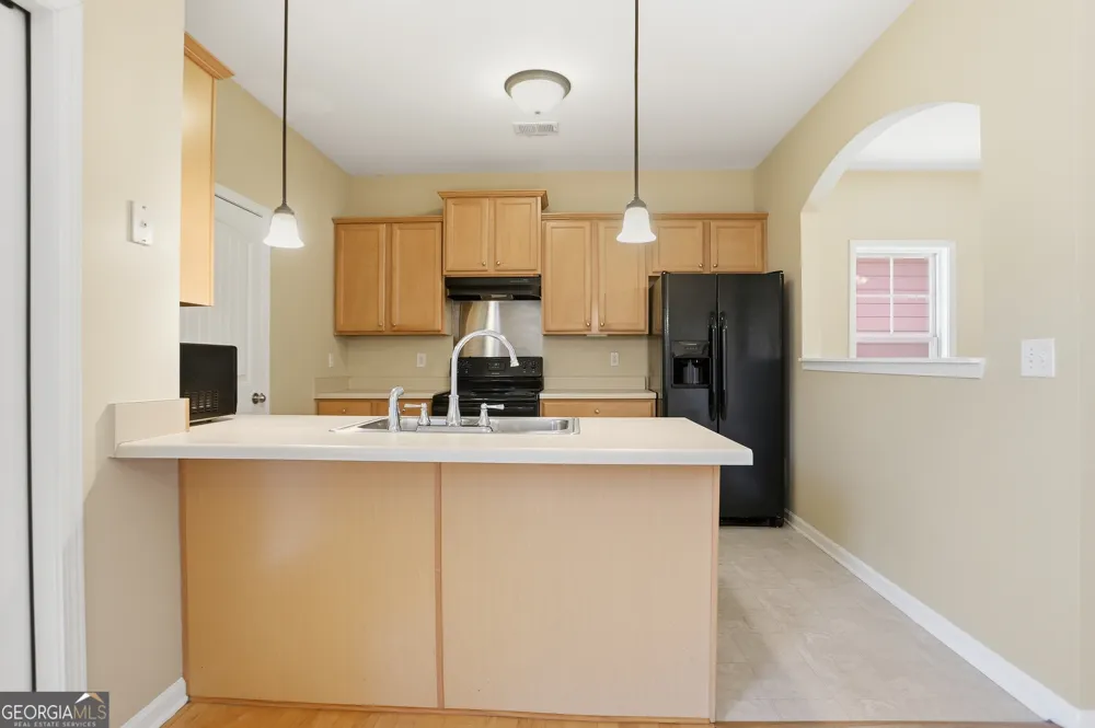 16 Thomas CT NW Cartersville, GA 30121