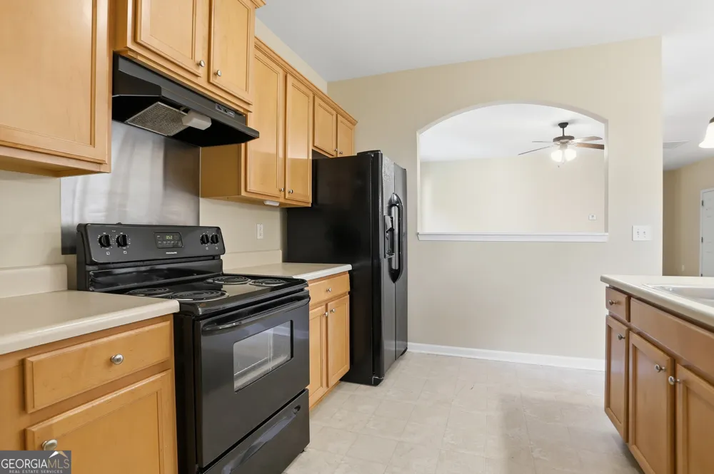 16 Thomas CT NW Cartersville, GA 30121