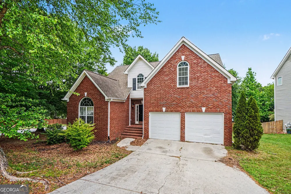 2642 Ambria DR Buford, GA 30519