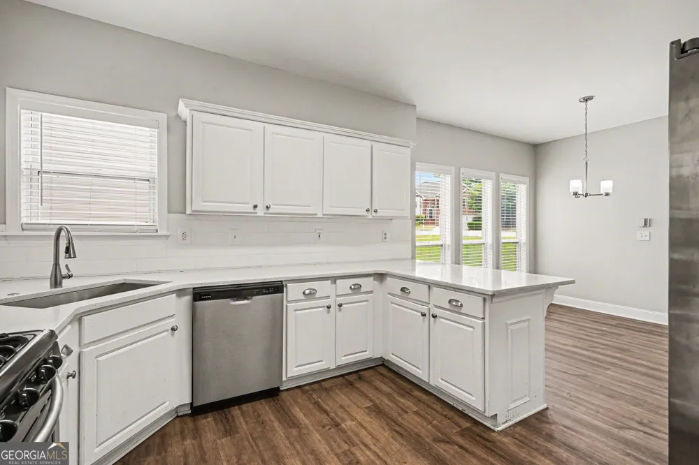 2642 Ambria DR Buford, GA 30519