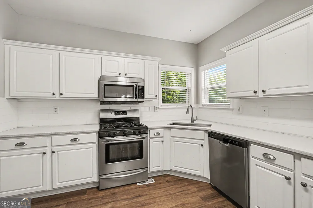 2642 Ambria DR Buford, GA 30519