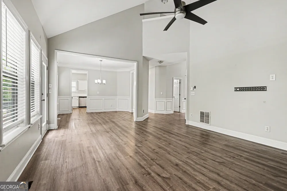 2642 Ambria DR Buford, GA 30519