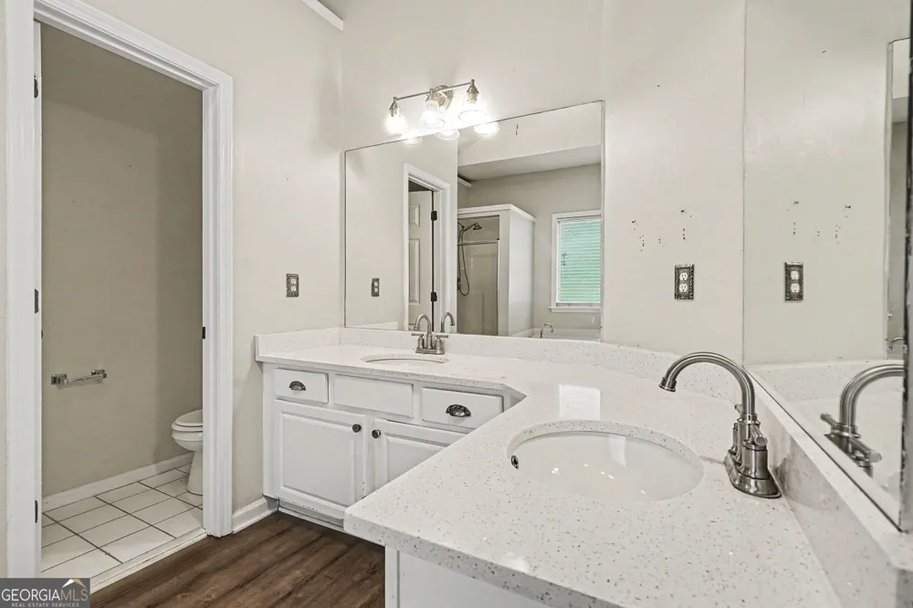 2642 Ambria DR Buford, GA 30519