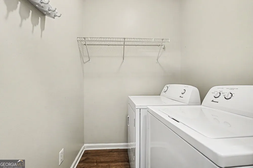 2642 Ambria DR Buford, GA 30519