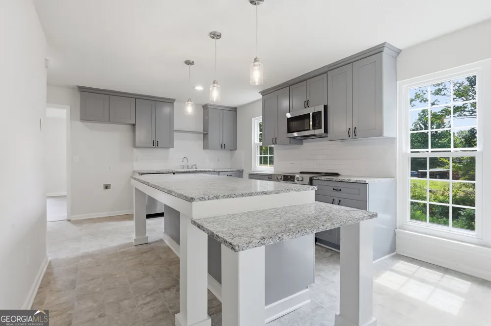 1336 Fate Conn RD Canton, GA 30114