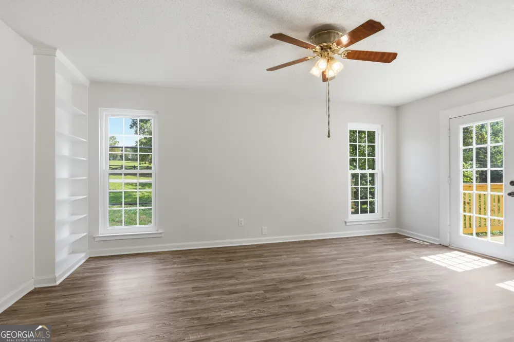 1336 Fate Conn RD Canton, GA 30114