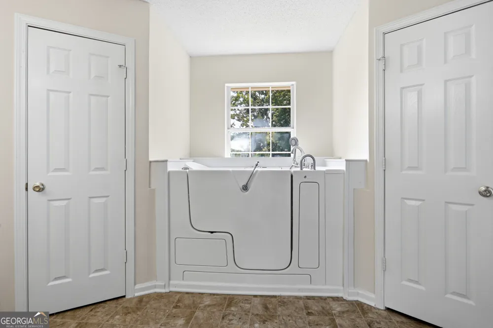 1336 Fate Conn RD Canton, GA 30114